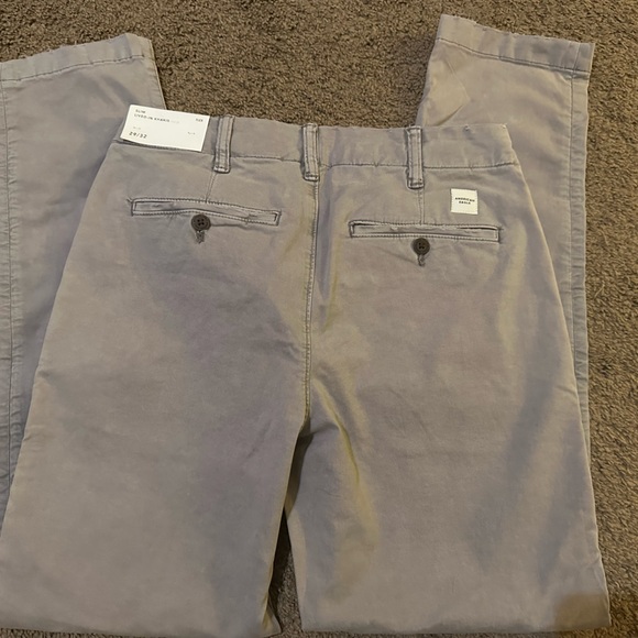 American Eagle Slim Lived-in Khakis - Picture 7 of 9
